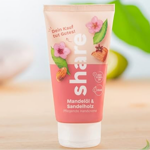 Crème de mains adoucissante à l’huile d’amande douce et Bois de santal