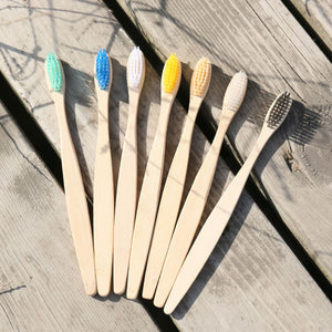 1 Brosse à dents en Bambou à poils souples